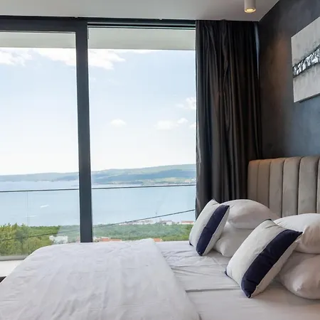 Laurynn With Roof And Pool Villa Crikvenica