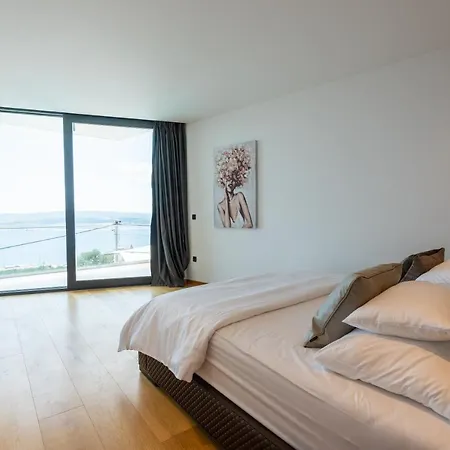 Laurynn With Roof And Pool Villa Crikvenica
