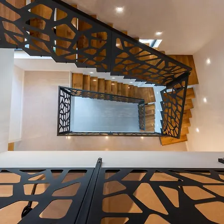 Villa Laurynn With Roof And Pool Crikvenica